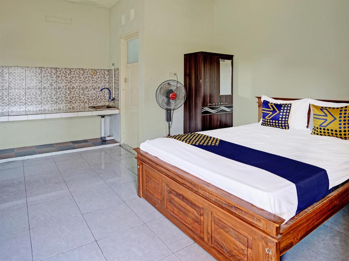 Spot On 91595 Sruni Syariah Hotell Gedangan Exteriör bild